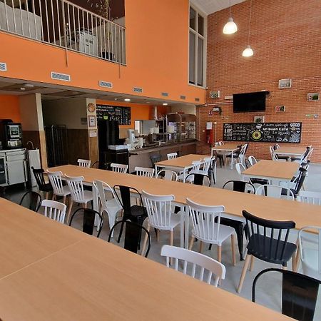 Residencia Universitaria Resa Giner De Los Rios Alcalá de Henares Esterno foto