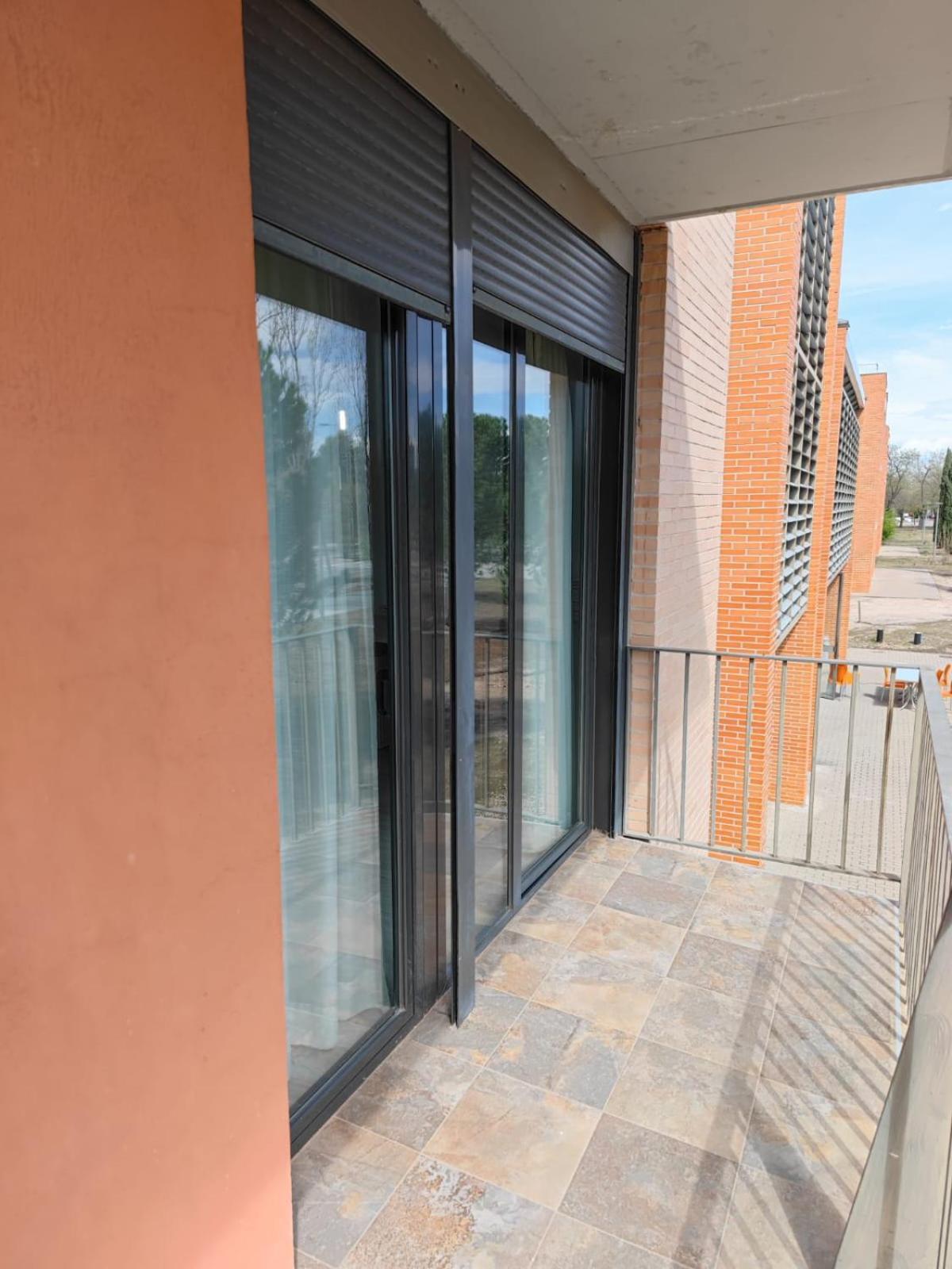 Residencia Universitaria Resa Giner De Los Rios Alcalá de Henares Esterno foto