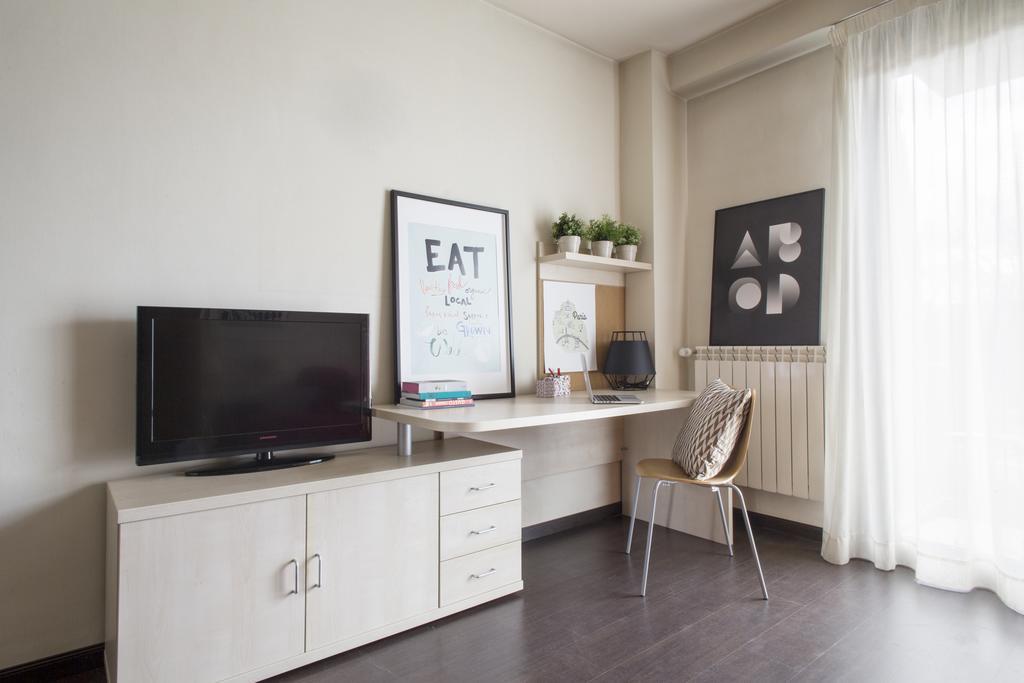 Residencia Universitaria Resa Giner De Los Rios Alcalá de Henares Esterno foto